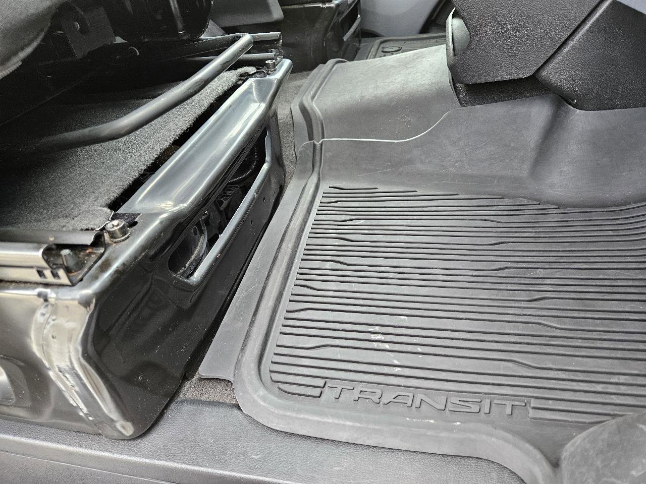 Used 2019 Ford Transit 150 XLT RWD image 37