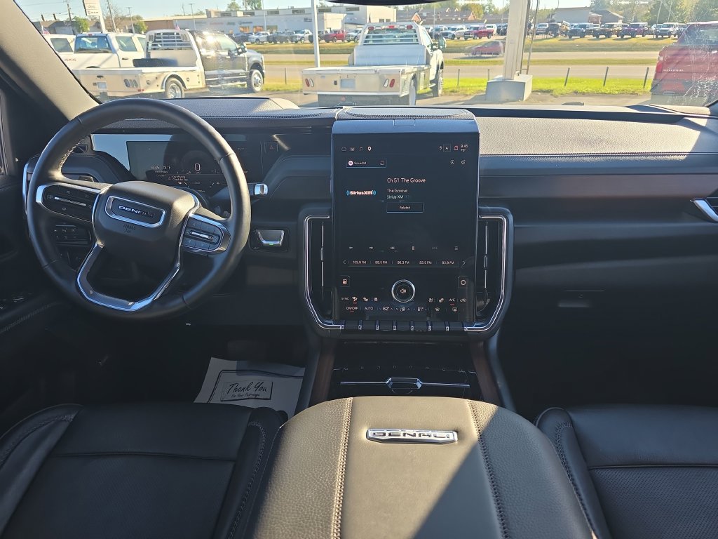Used 2025 GMC Yukon Denali AWD/4WD image 23