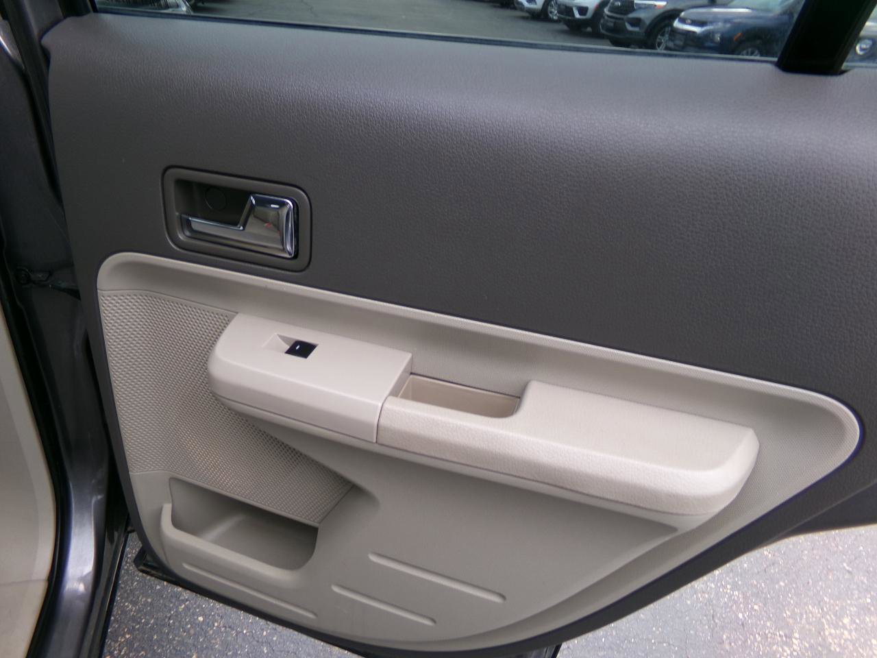 Used 2010 Ford Edge SEL AWD/4WD image 37