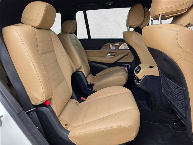 Used 2025 Mercedes-Benz GLS 450 4MATIC image 22