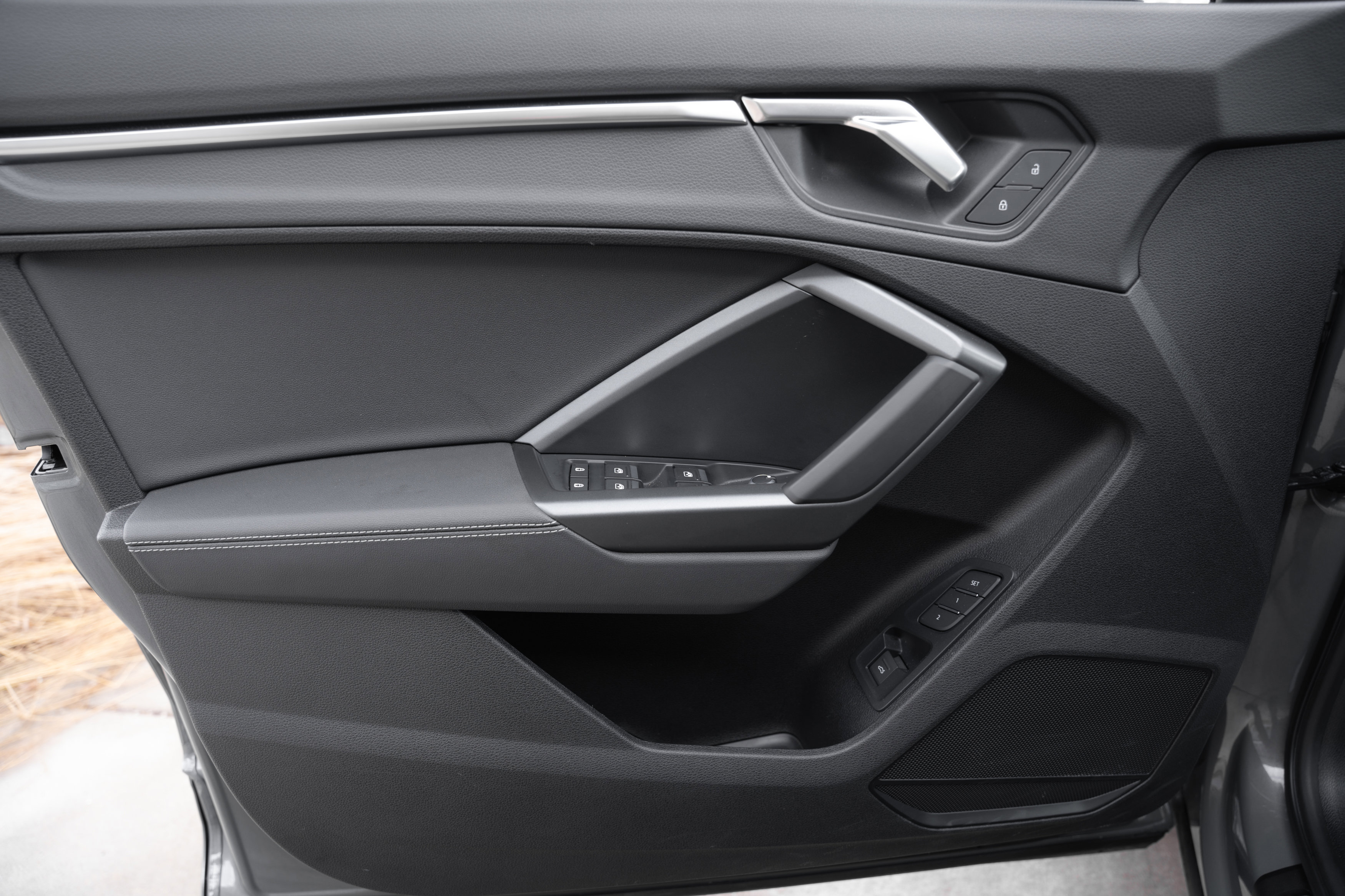 Certified 2025 Audi Q3 2.0T Premium w/ Convenience Package image 18