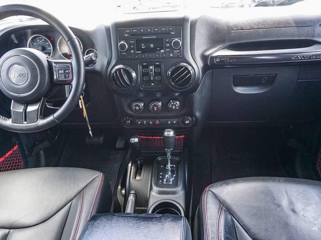 Used 2018 Jeep Wrangler Unlimited Rubicon AWD/4WD image 15
