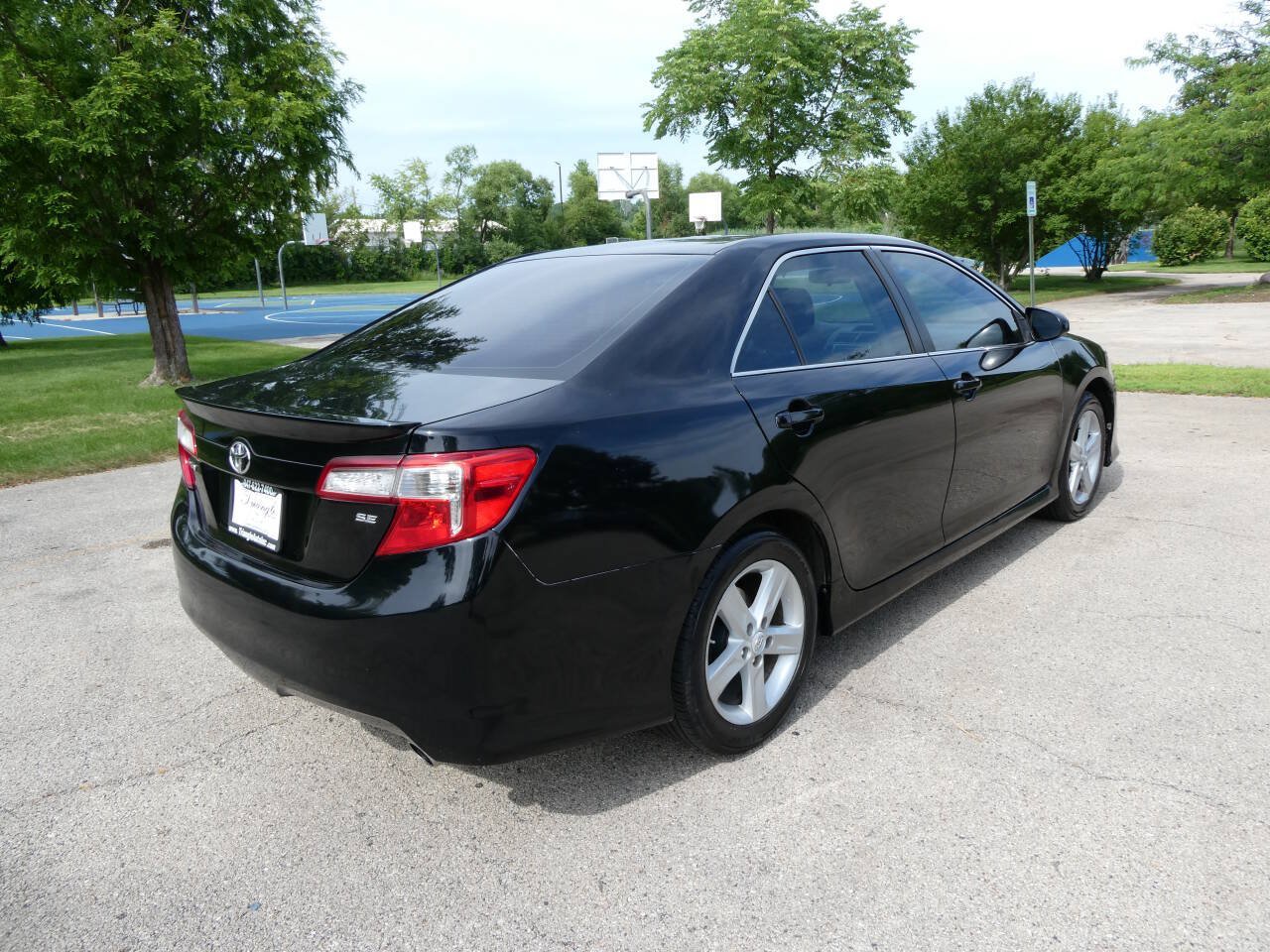 Used 2012 Toyota Camry SE FWD image 5