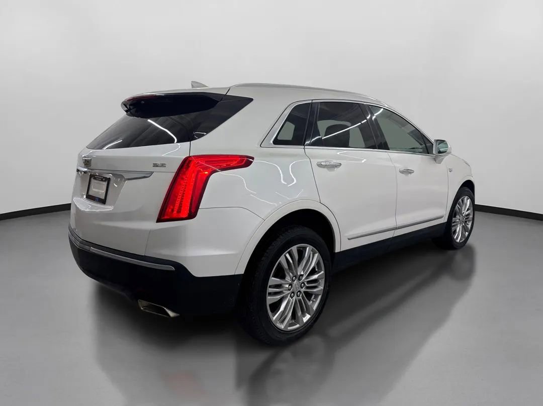 Used 2017 Cadillac XT5 Premium Luxury image 10