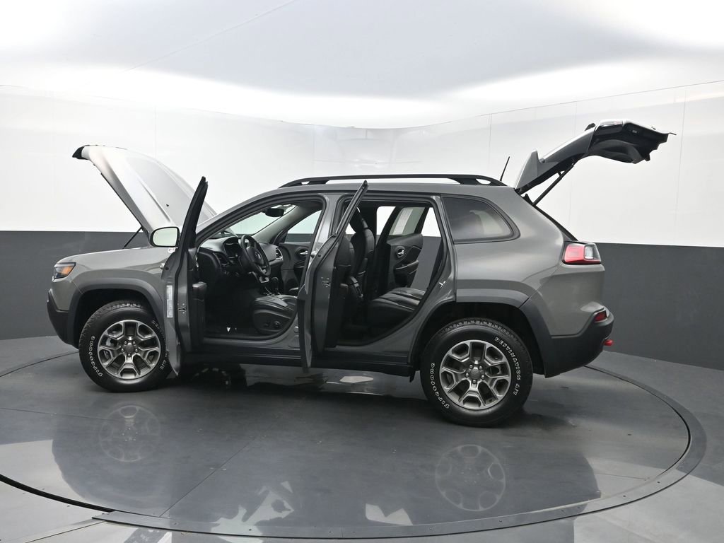 Used 2022 Jeep Cherokee Trailhawk image 35