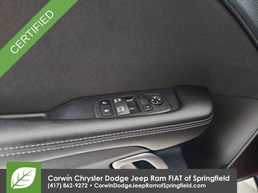 Used 2022 Dodge Challenger R/T w/ Shaker Package RWD image 21