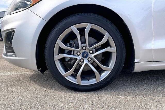 Used 2019 Ford Fusion SEL image 4