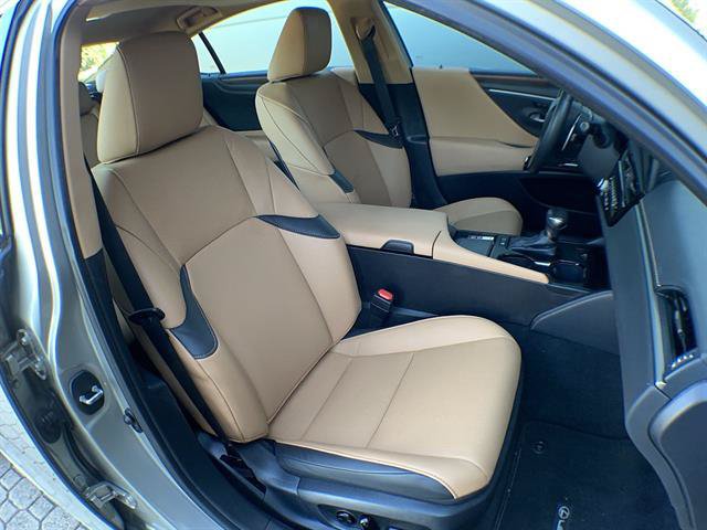 Certified 2025 Lexus ES 300h w/ Premium Package FWD image 25