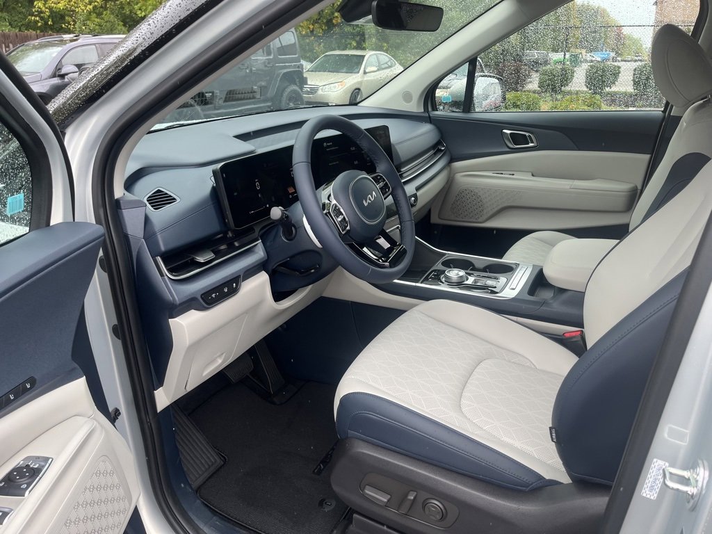 New 2026 Kia Carnival EX image 10