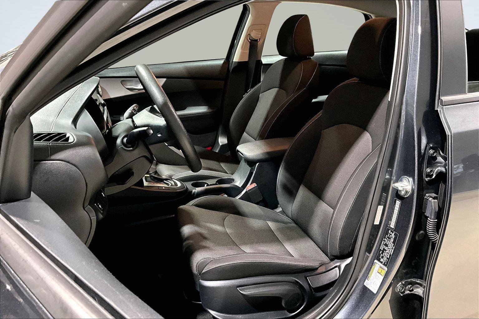 Used 2024 Kia Forte LXS image 25