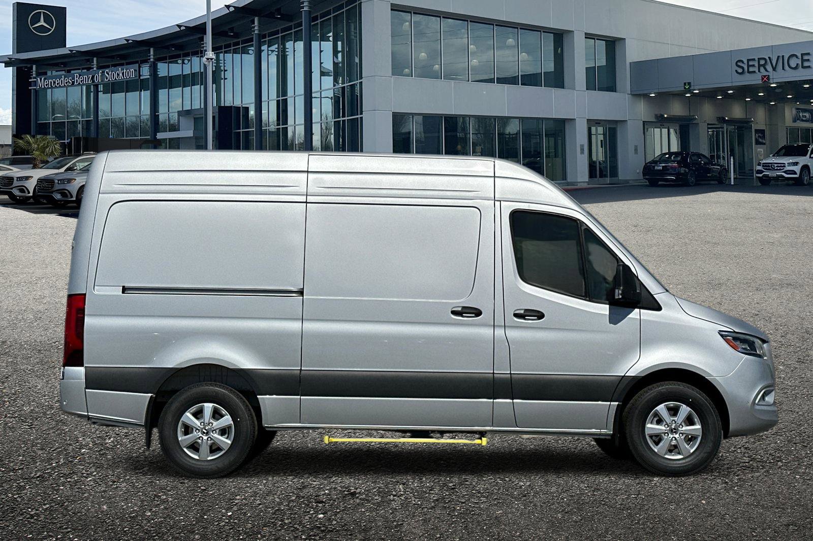 New 2024 Mercedes-Benz Sprinter 2500 image 3