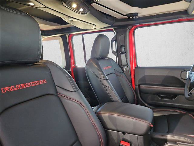 Used 2025 Jeep Wrangler Unlimited Rubicon AWD/4WD image 19