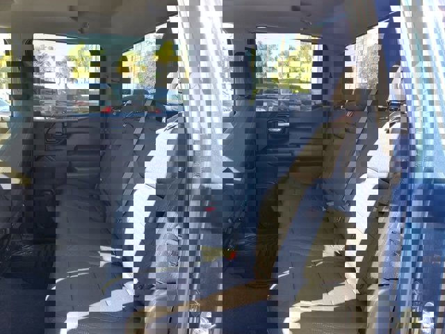 Used 2023 Chevrolet Silverado 1500 Custom image 16