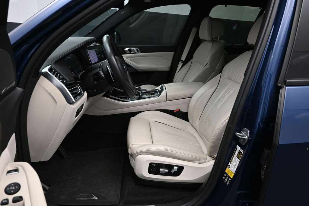 Used 2020 BMW X5 M50i w/ Executive Package AWD/4WD image 5