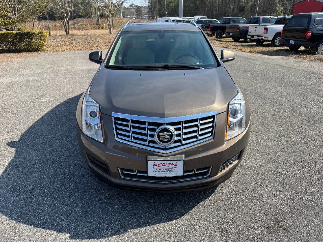 Used 2014 Cadillac SRX Luxury image 2