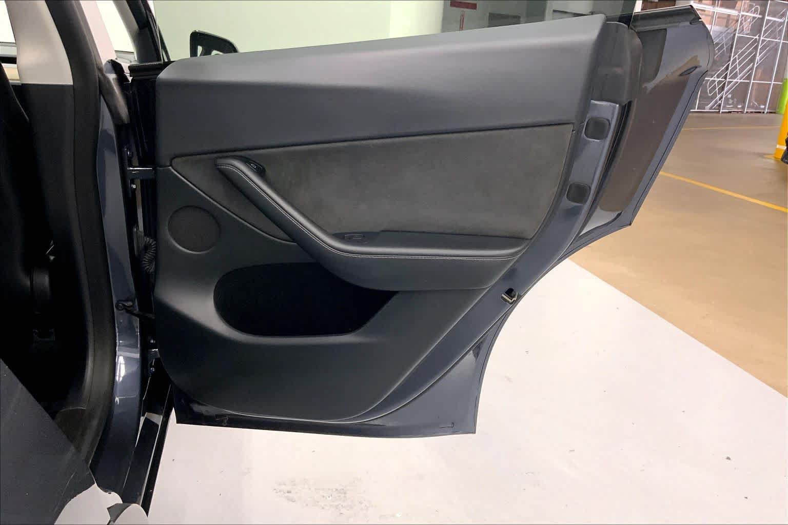 Used 2023 Tesla Model Y Long Range AWD/4WD image 12