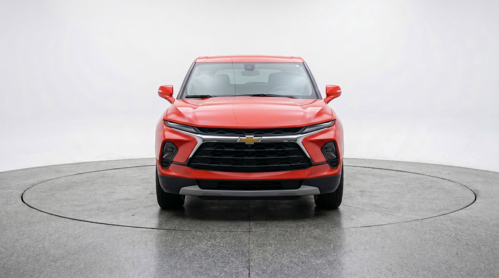 Used 2025 Chevrolet Blazer LT FWD image 2