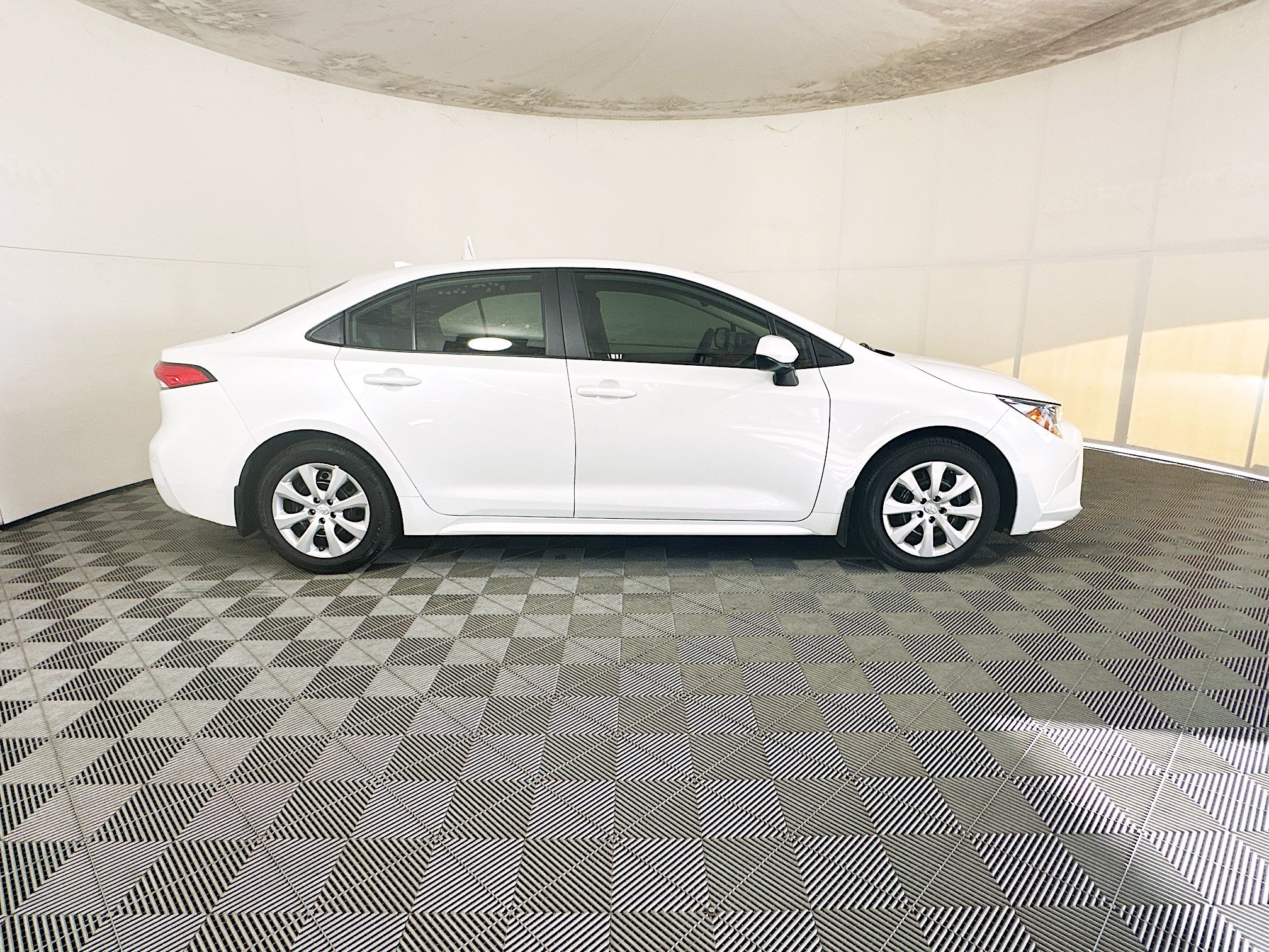 Certified 2025 Toyota Corolla LE FWD image 2