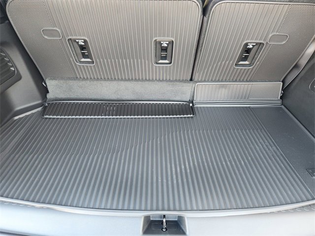 Used 2026 Chevrolet Traverse RS w/ LPO, Floor Liner Package AWD/4WD image 33