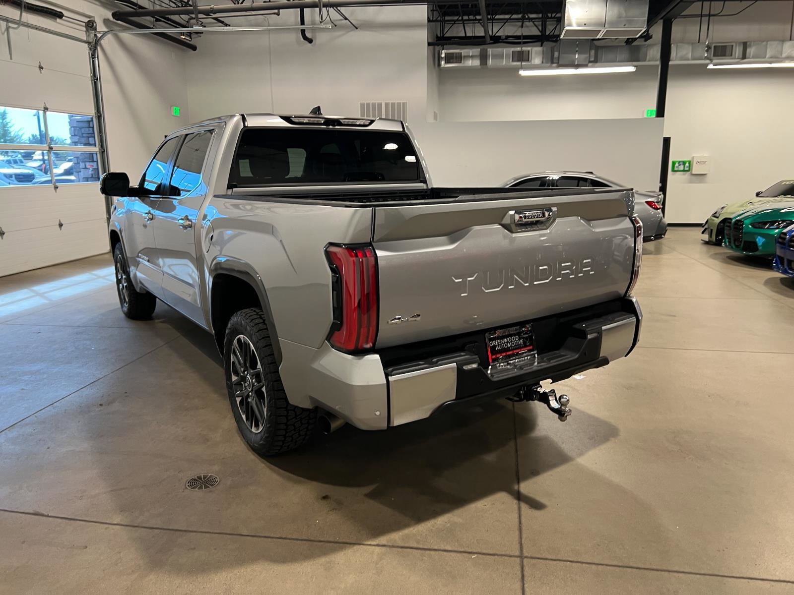 Used 2024 Toyota Tundra Limited AWD/4WD image 5