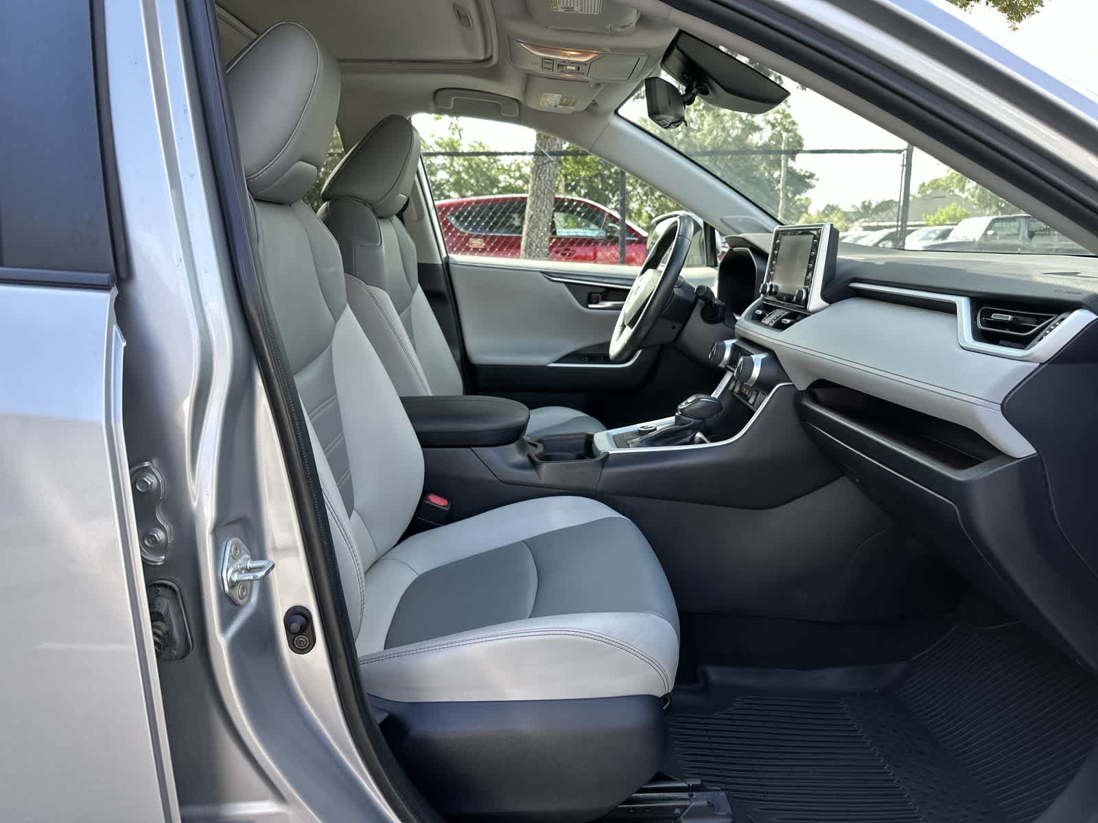Used 2020 Toyota RAV4 Limited w/ All Weather Liner Package AWD/4WD image 9