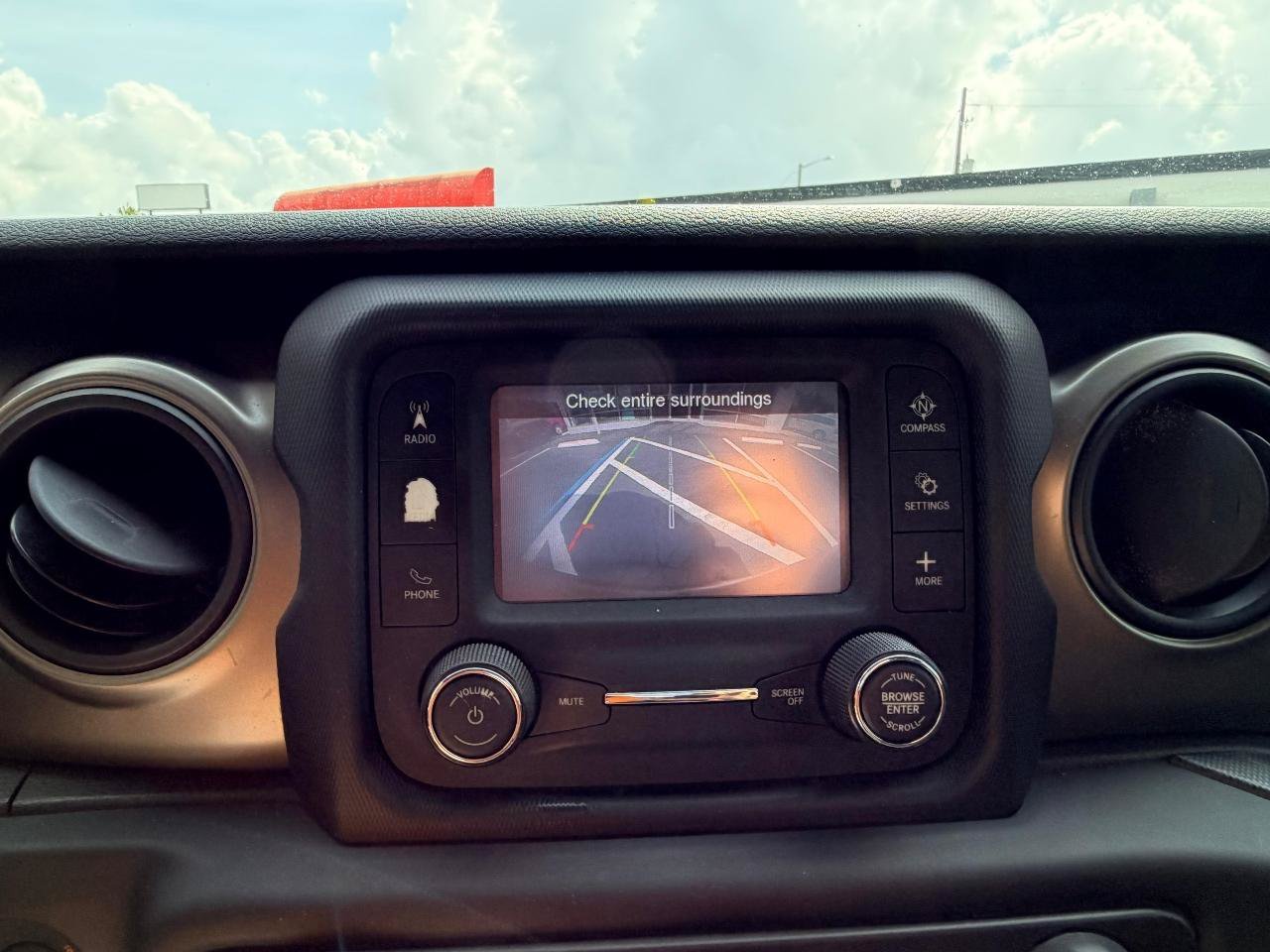 Used 2019 Jeep Wrangler Unlimited Sport AWD/4WD image 25