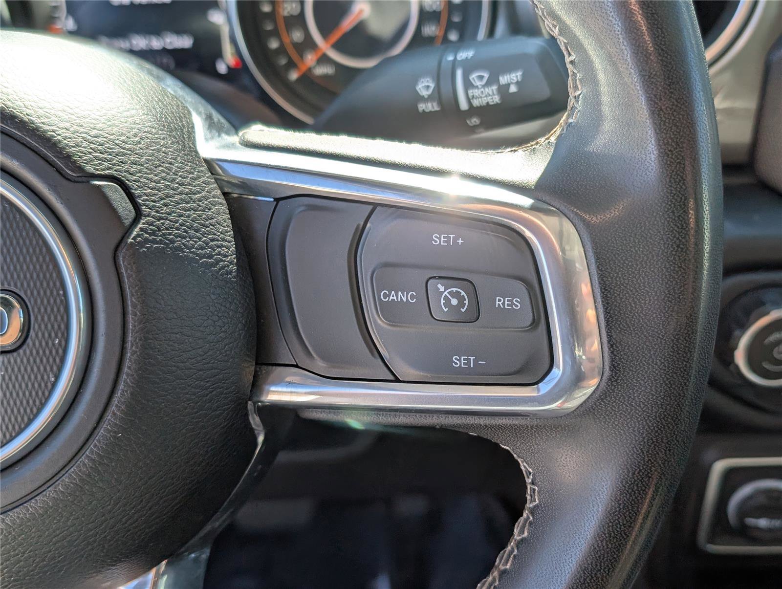 Used 2023 Jeep Gladiator Overland image 22