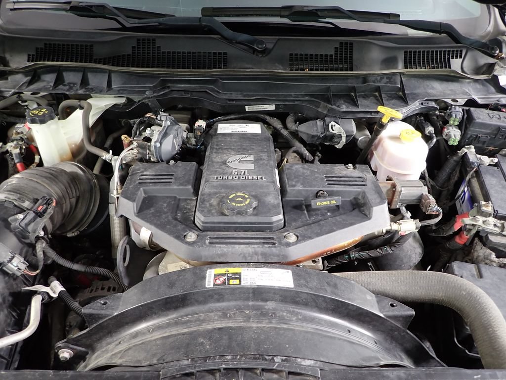 Used 2018 RAM 3500 Laramie AWD/4WD image 43