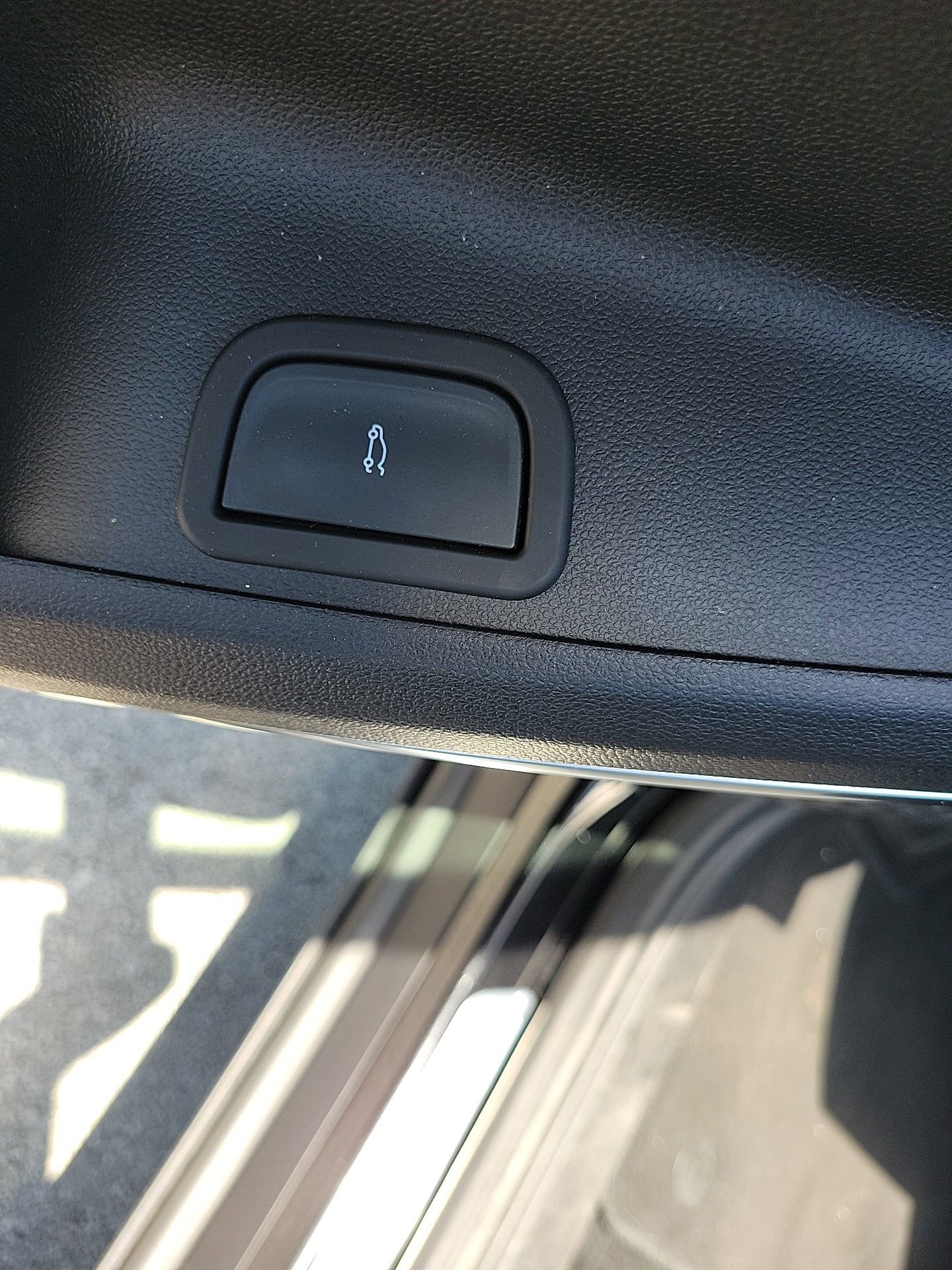 Used 2025 Buick Enclave Preferred FWD image 27