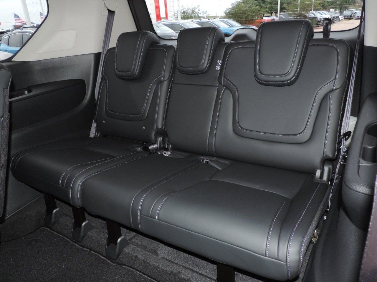 New 2026 Nissan Armada SV image 18