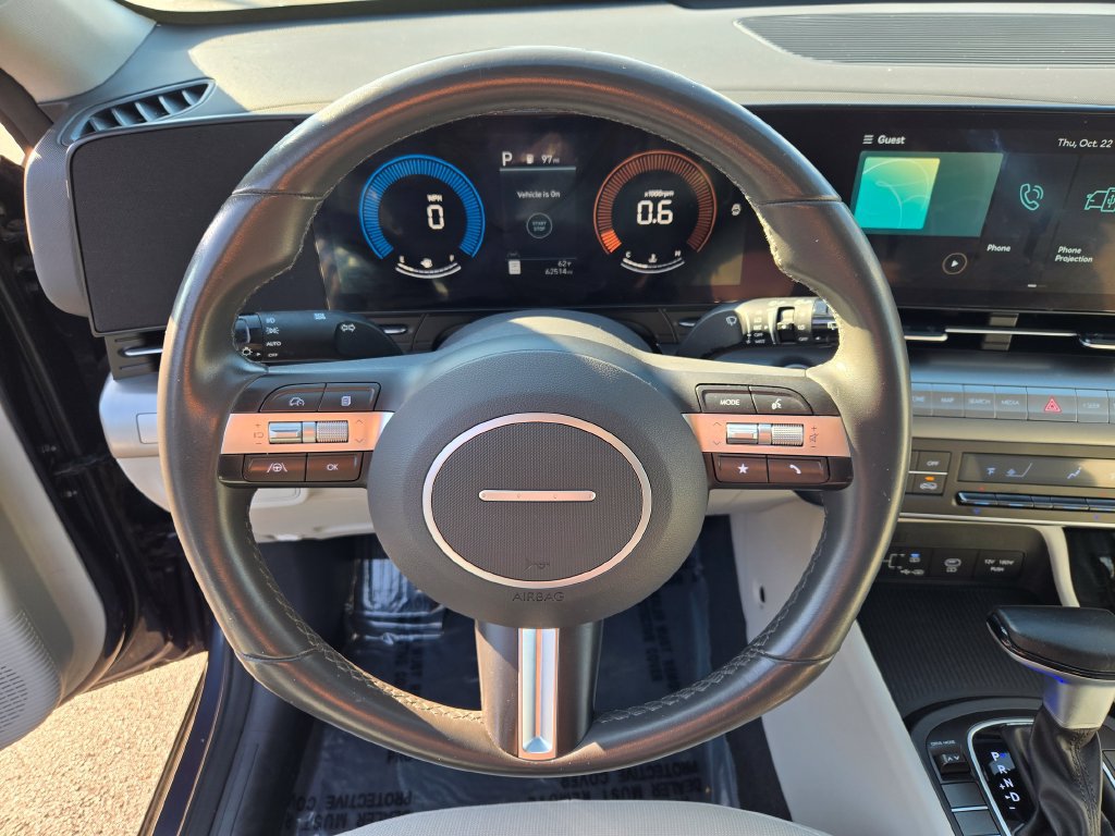 Used 2024 Hyundai Kona SEL FWD image 42