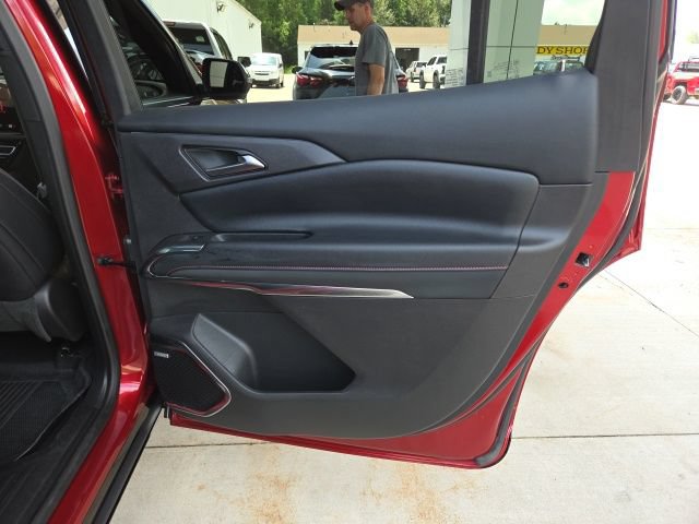 Used 2026 Chevrolet Traverse RS AWD/4WD image 57