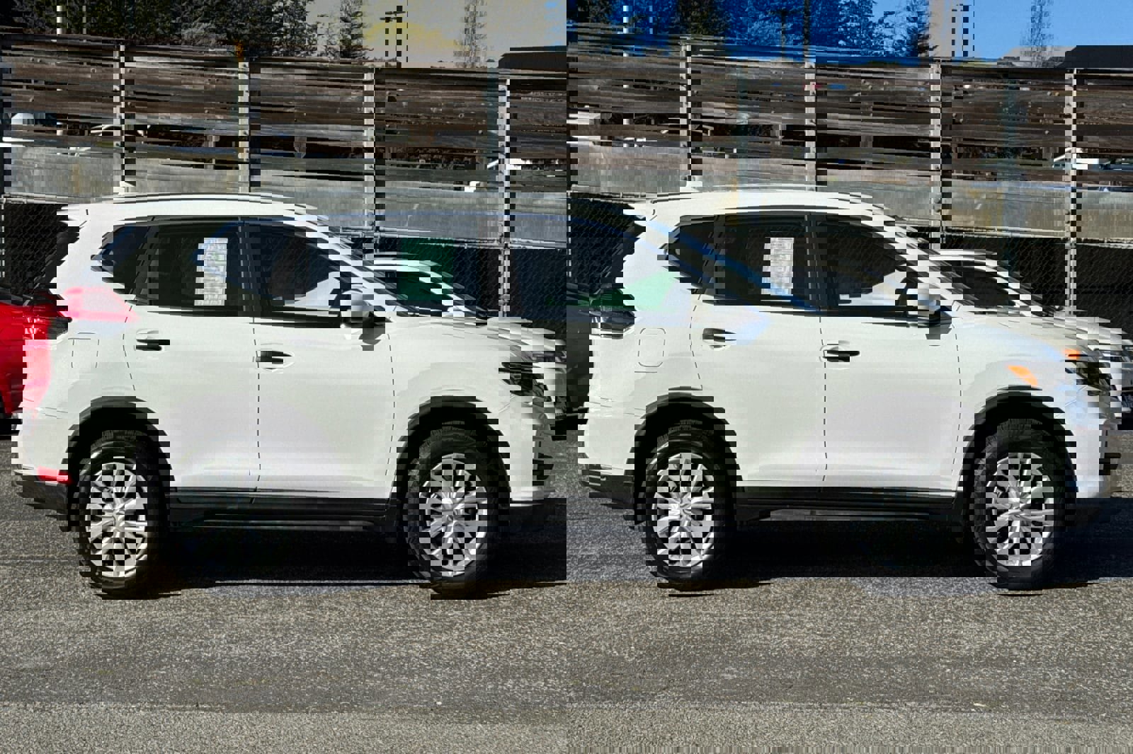 Used 2020 Nissan Rogue S image 3