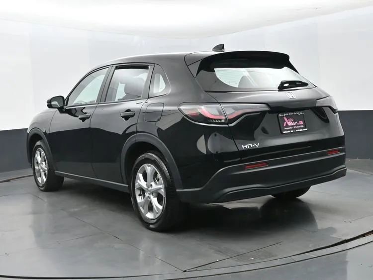 Used 2025 Honda HR-V LX image 9