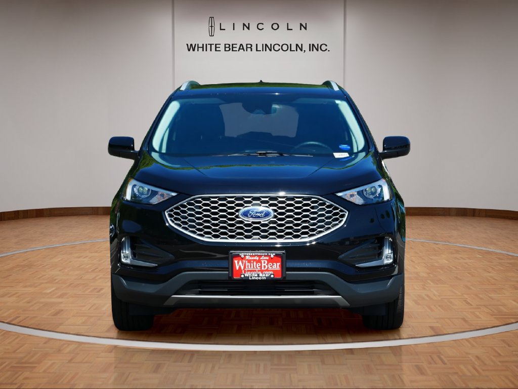Used 2024 Ford Edge SEL w/ Convenience Package AWD/4WD image 2