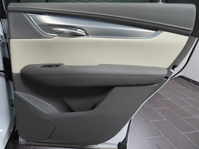 Certified 2023 Cadillac XT5 Premium Luxury w/ Technology Package AWD/4WD image 13