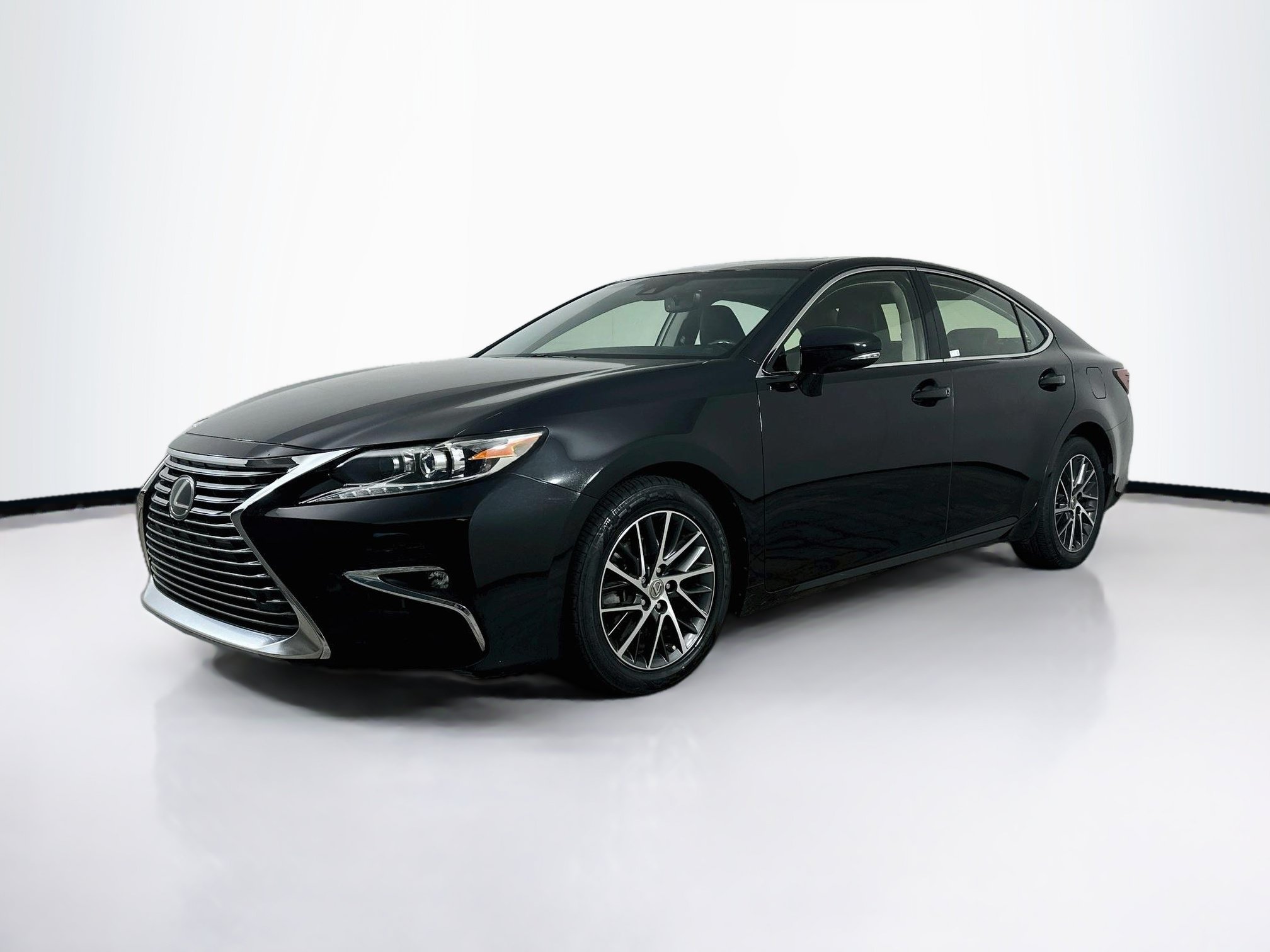 Used 2016 Lexus ES 350 w/ Luxury Package w/Wood Trim FWD image 3