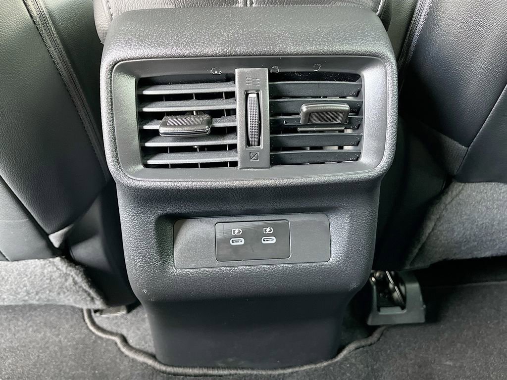 Used 2025 Nissan Murano SL image 28