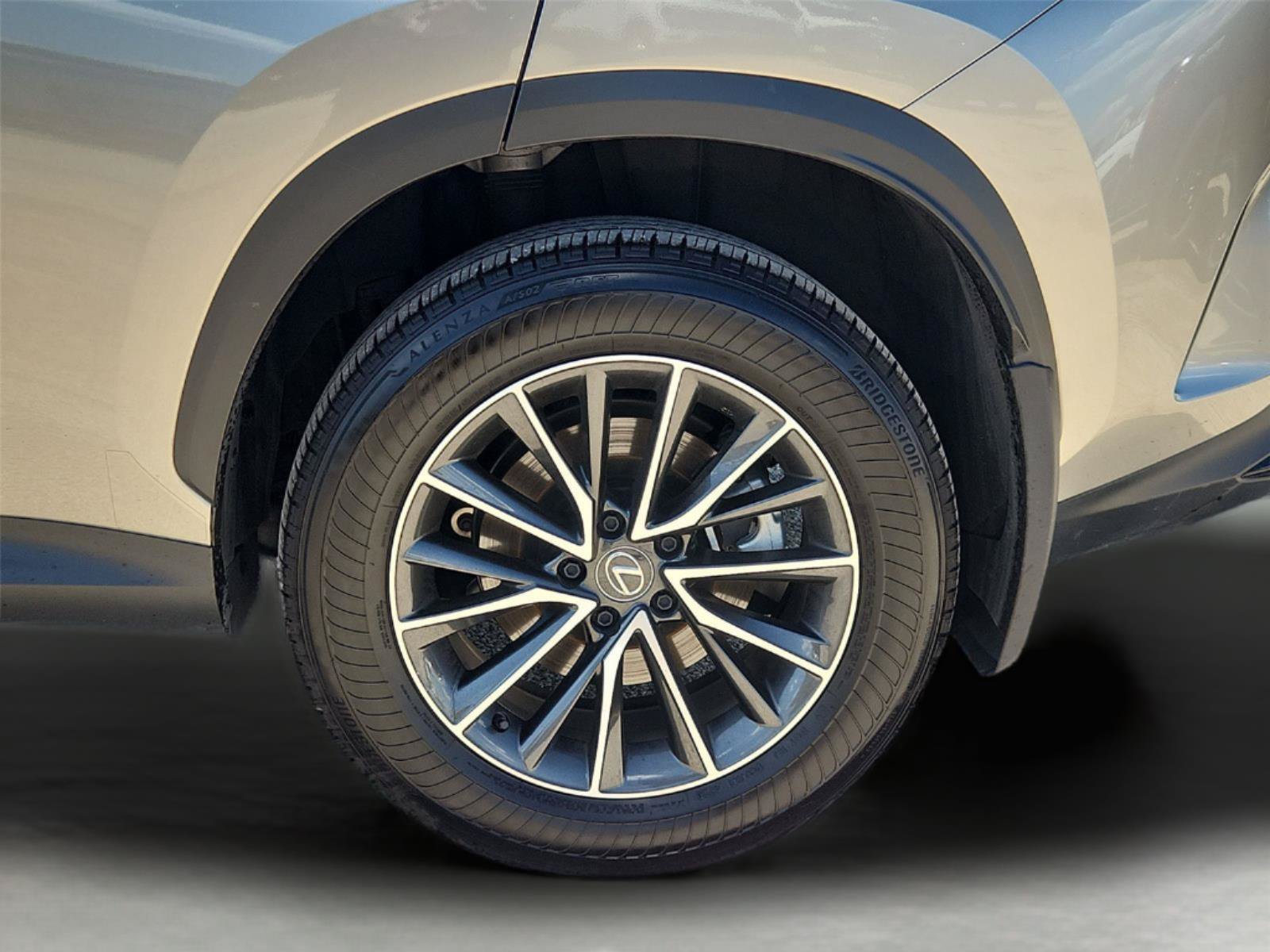 Used 2024 Lexus NX 350h AWD image 33