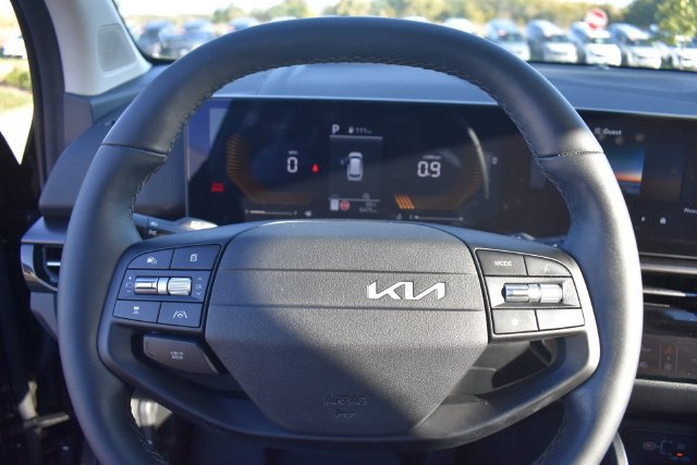 New 2026 Kia Sportage EX FWD image 28
