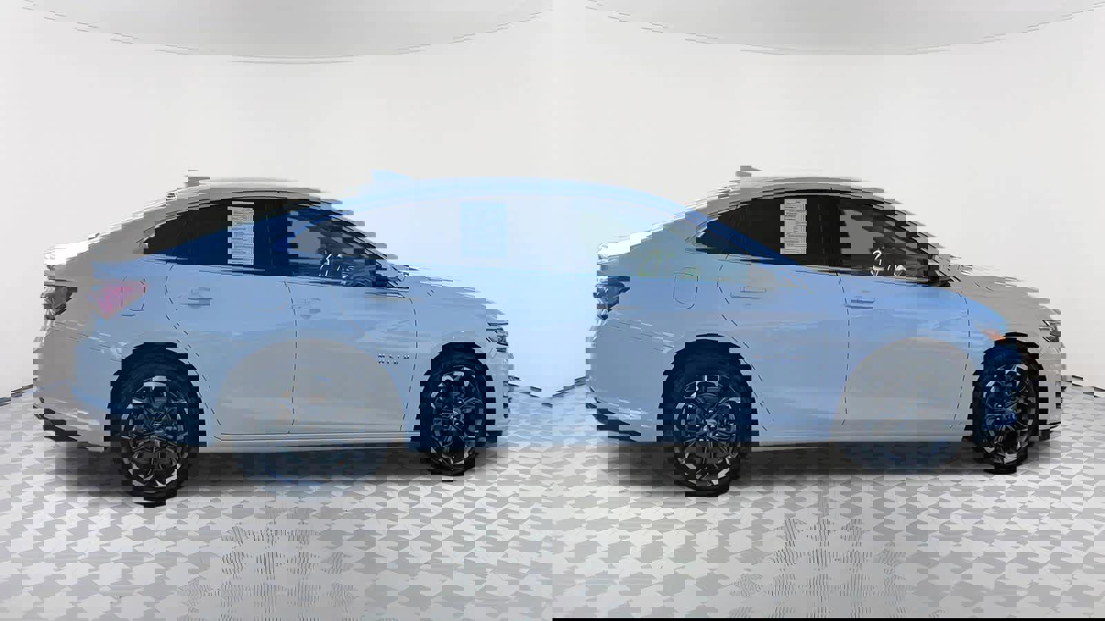 Used 2022 Chevrolet Malibu LT image 4