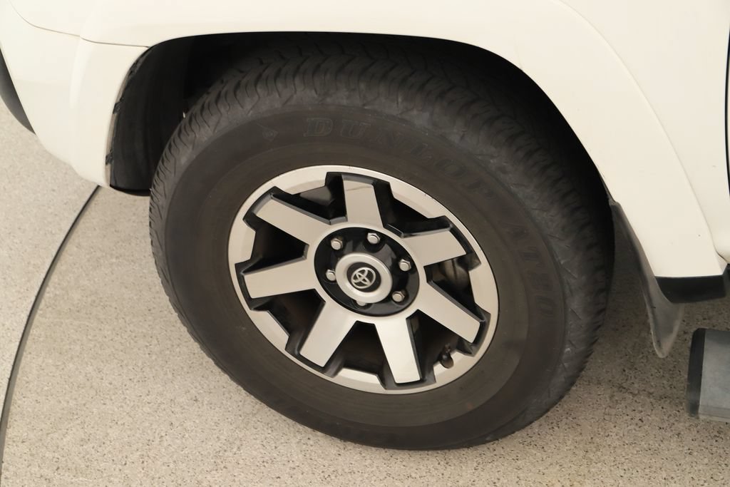 Used 2021 Toyota 4Runner TRD Off-Road Premium w/ Moonroof Package AWD/4WD image 38