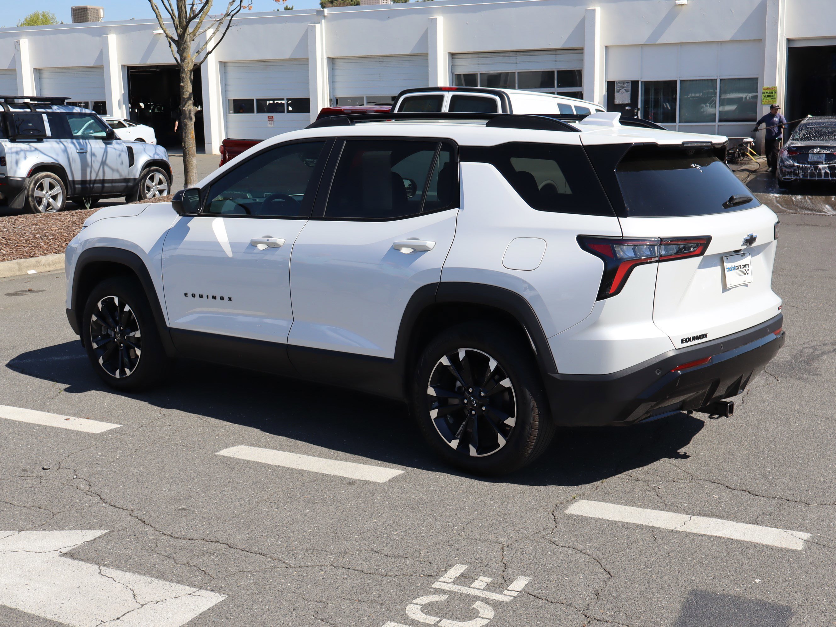 Used 2025 Chevrolet Equinox RS w/ Safety and Technology Package image 8