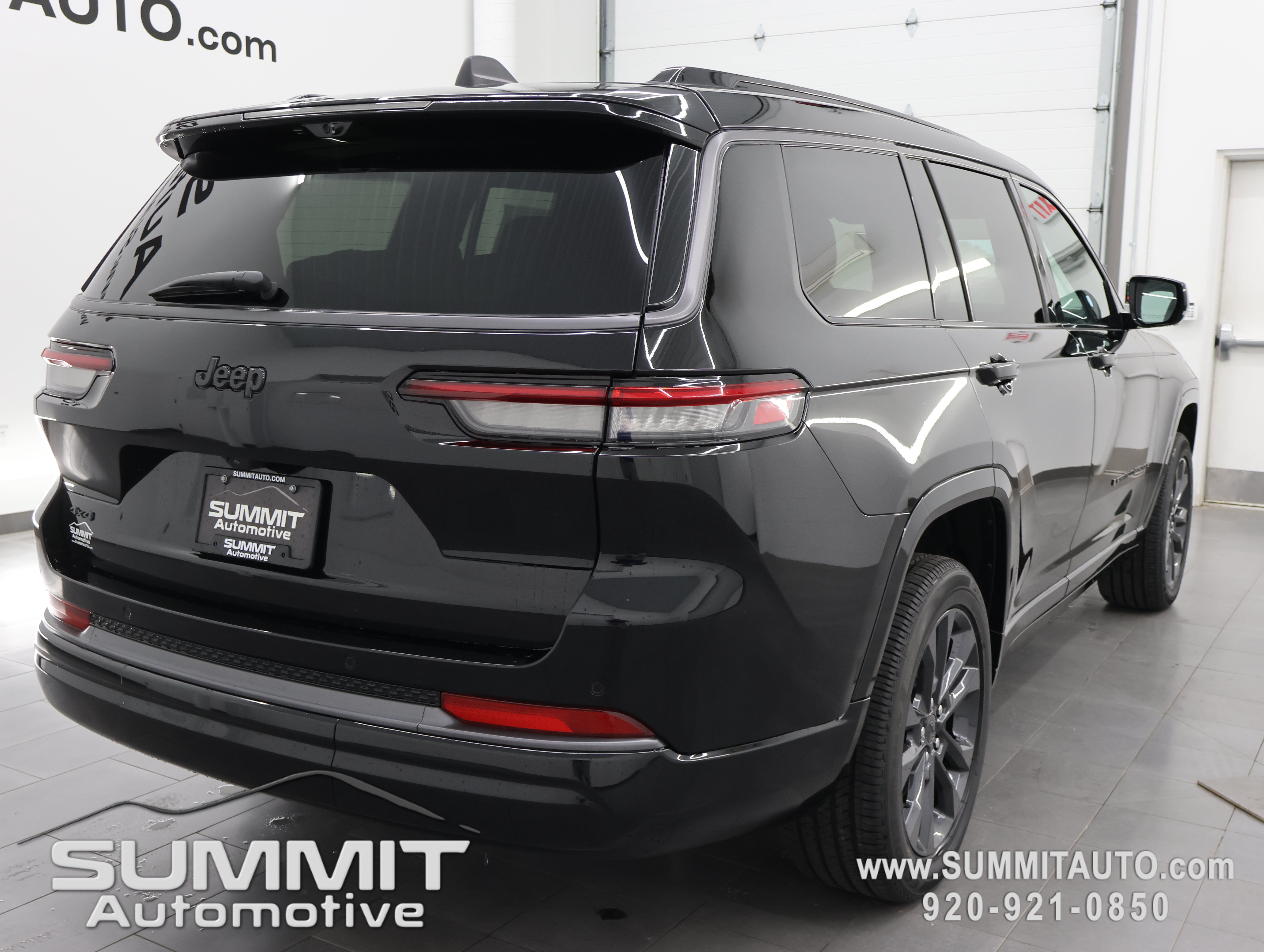 New 2026 Jeep Grand Cherokee L Limited AWD/4WD image 5