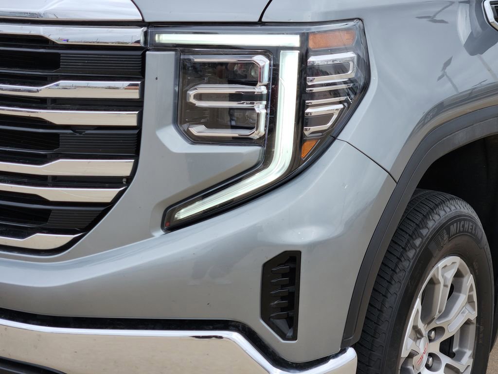 Used 2025 GMC Sierra 1500 SLT image 13