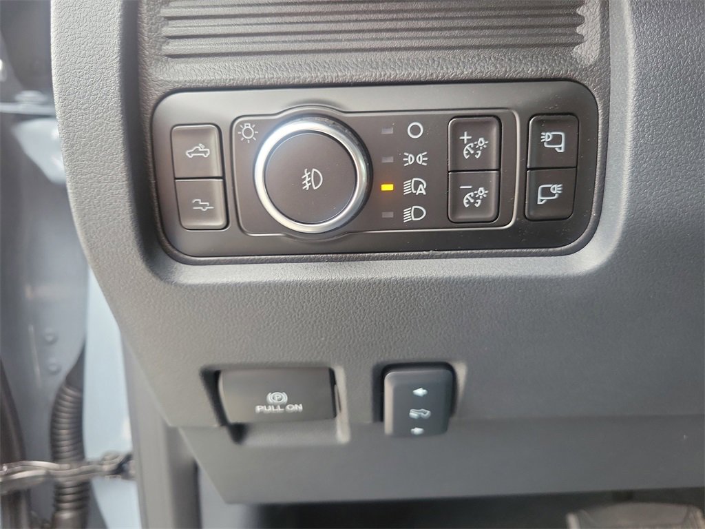 New 2026 Ford F350 4x4 Crew Cab Super Duty image 24