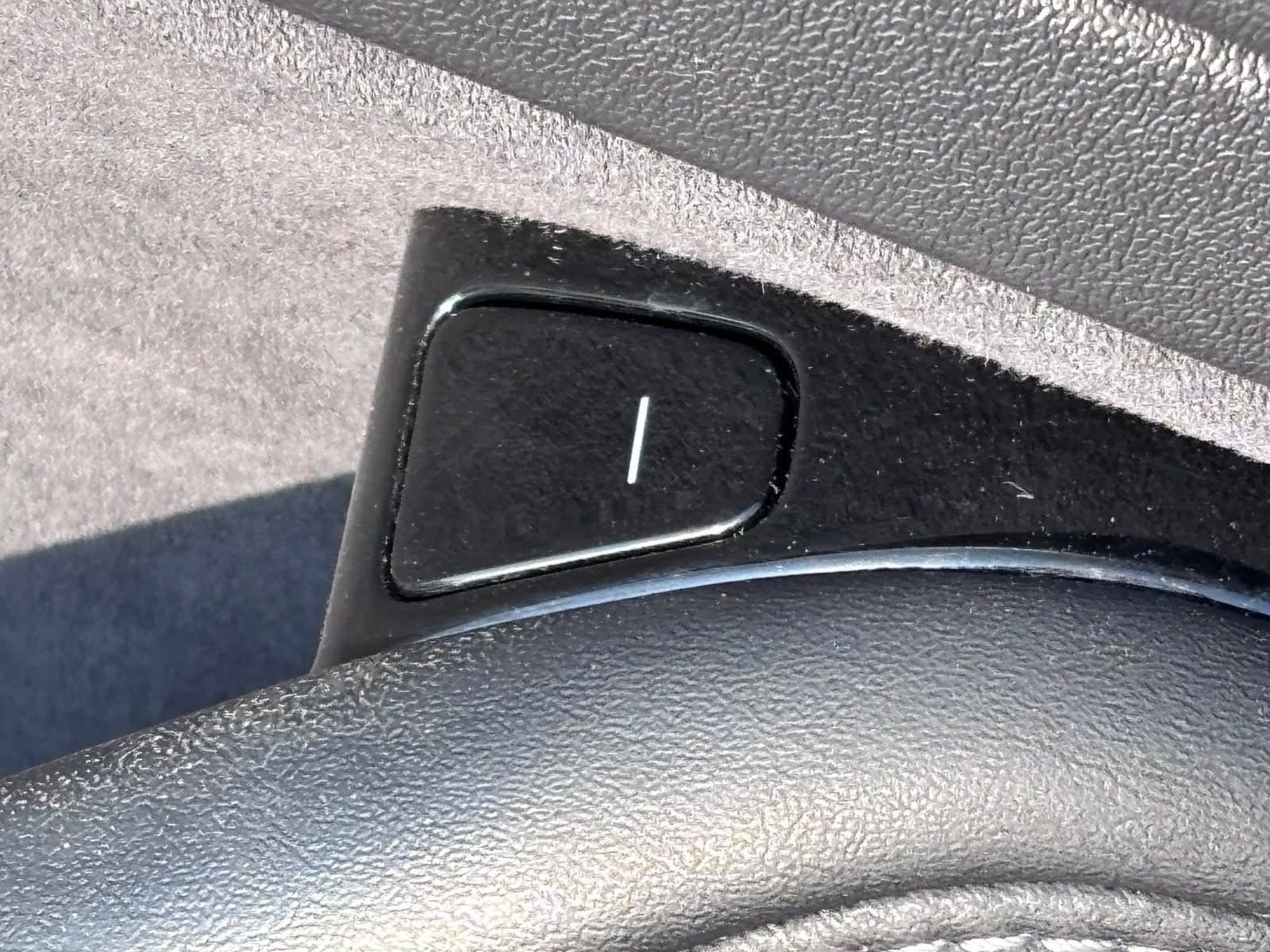 Used 2020 Tesla Model 3 Standard Range RWD image 17