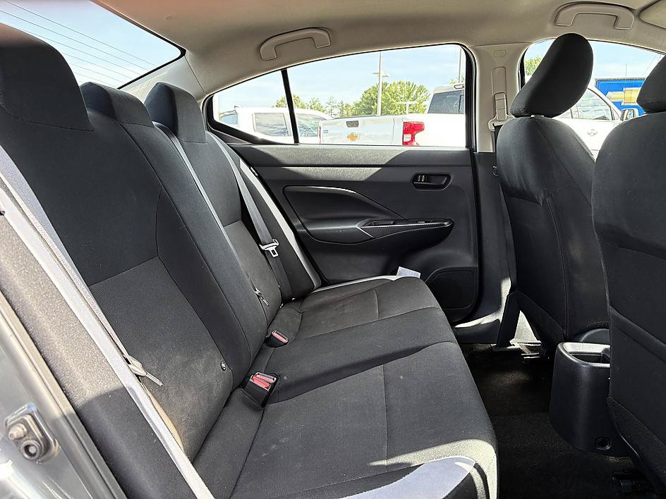 Used 2025 Nissan Versa S FWD image 11