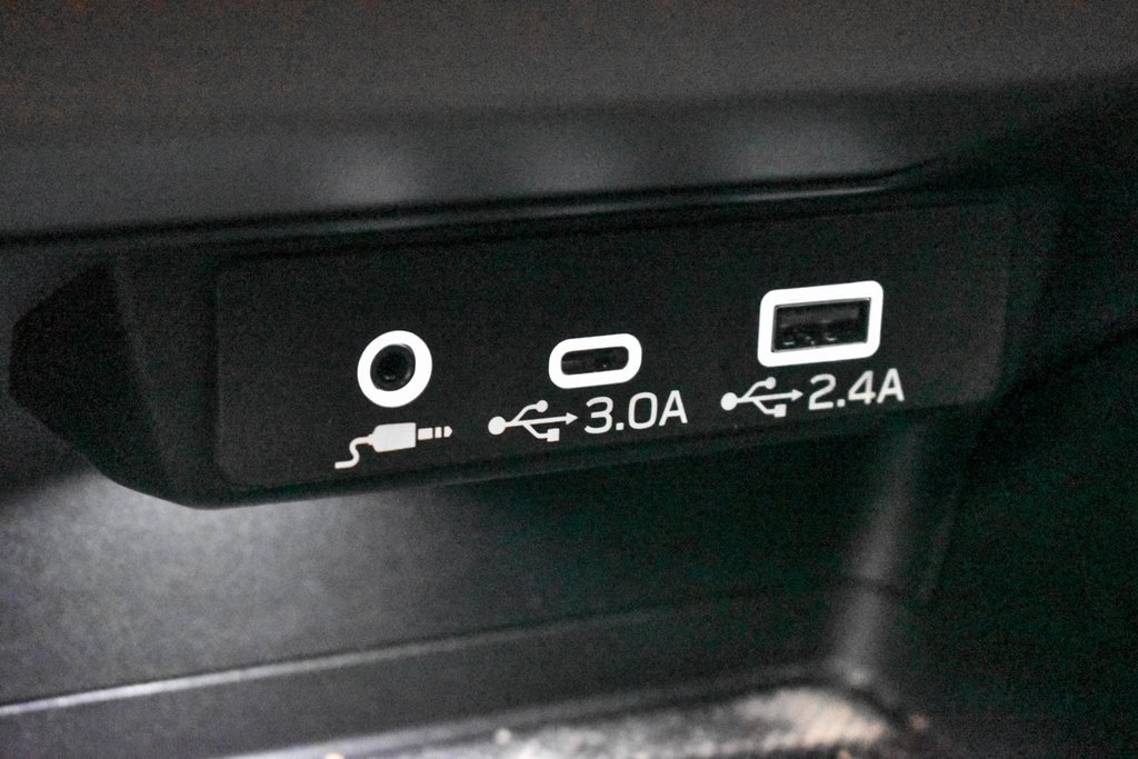 Used 2024 Subaru Crosstrek 2.0i Premium w/ Crosstrek Mirror Package image 21