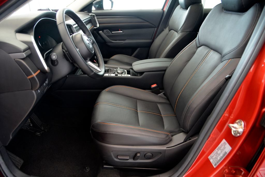 Certified 2025 MAZDA CX-50 AWD 2.5 Turbo w/ Weather Package image 15